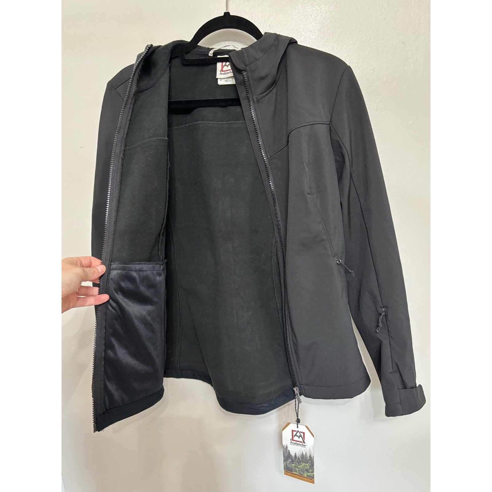 New Avalanche Women's Fleece Lined Hoodie Soft Shell Jacket In Black - Size M — image 5 of 8